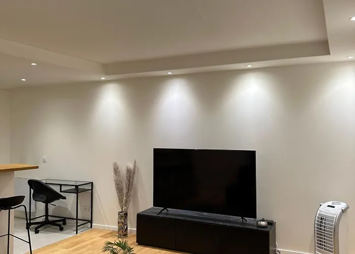 Super Appartement Refait A Neuf Beaucoup De Charme