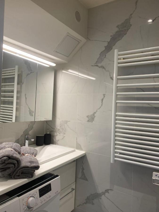 Appartement Super Refait A Neuf Beaucoup De Charme *